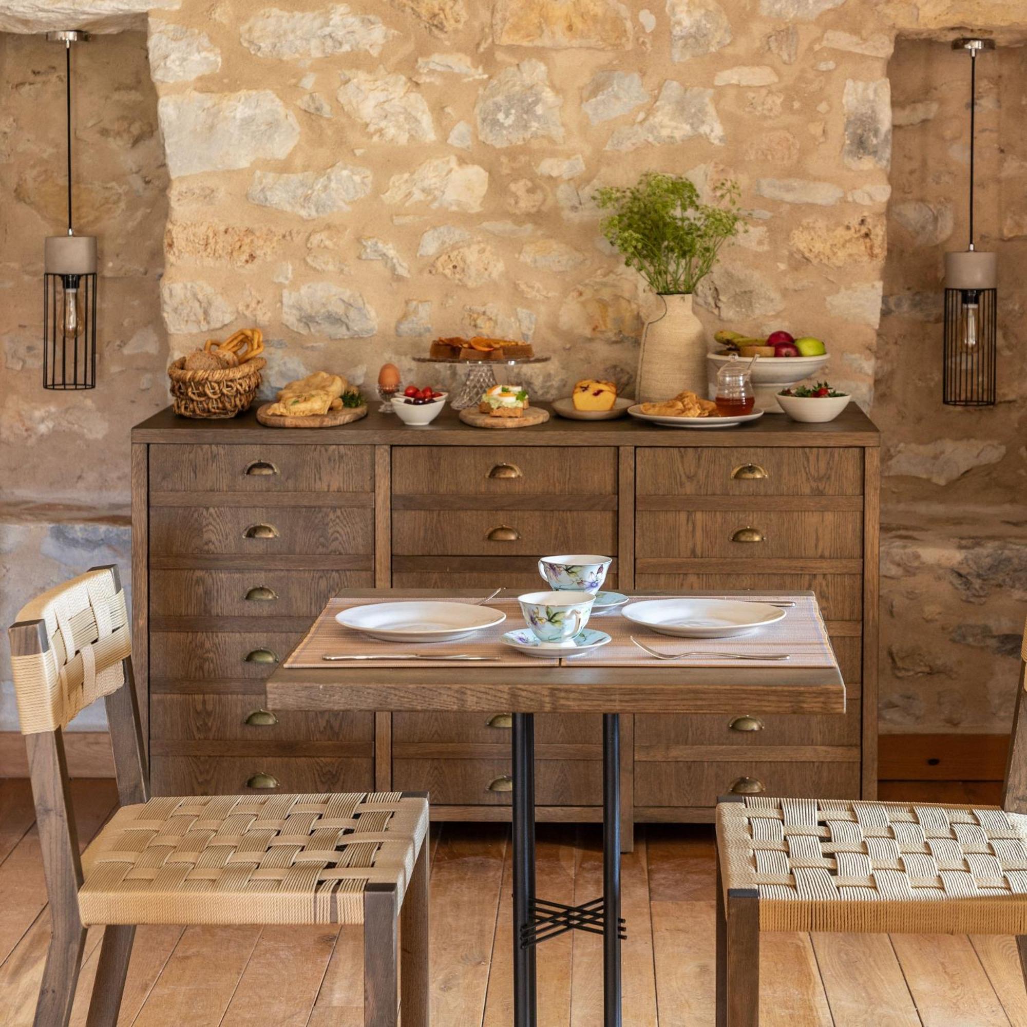 Korona Boutique Hotel Ítilo Kültér fotó