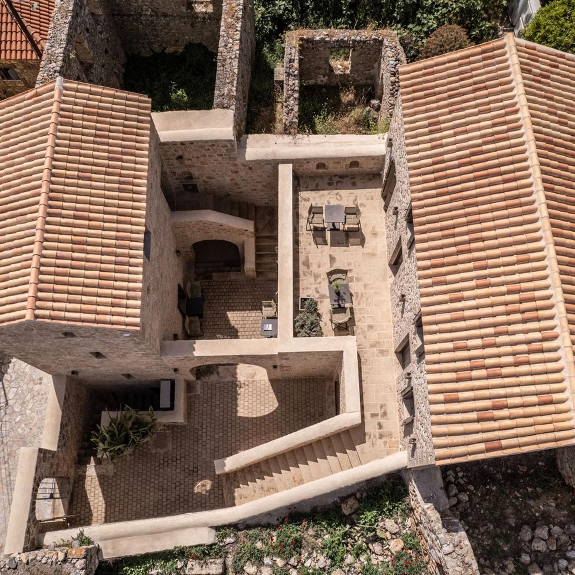 Korona Boutique Hotel Ítilo Kültér fotó