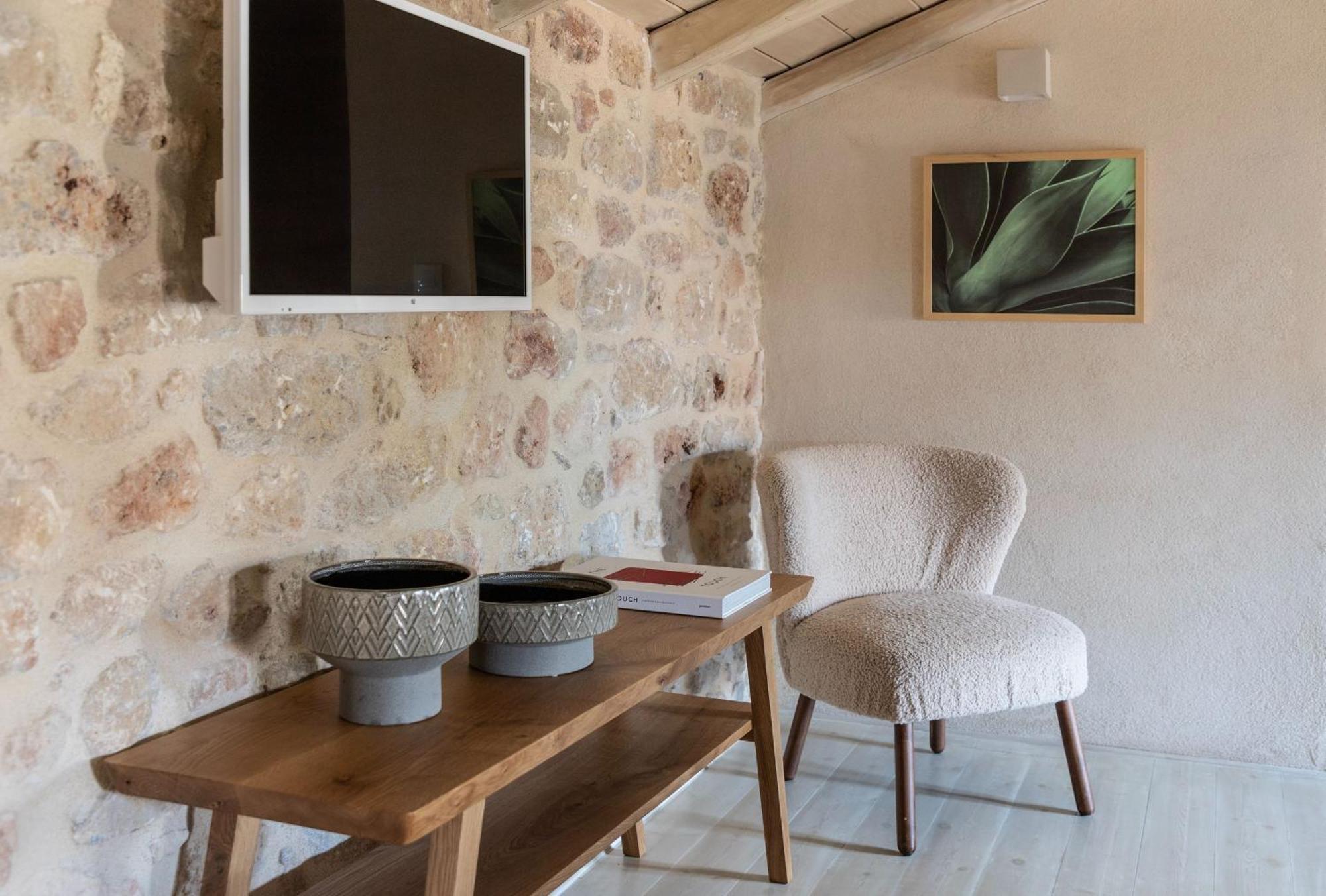 Korona Boutique Hotel Ítilo Kültér fotó