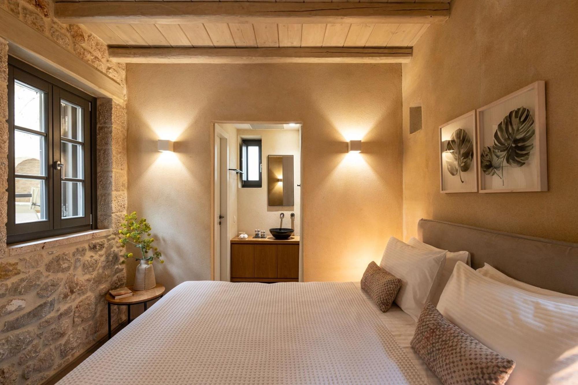 Korona Boutique Hotel Ítilo Kültér fotó