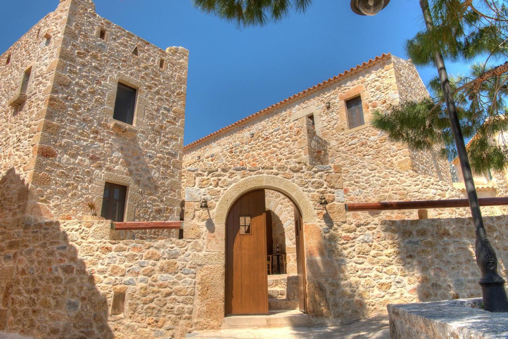 Korona Boutique Hotel Ítilo Kültér fotó