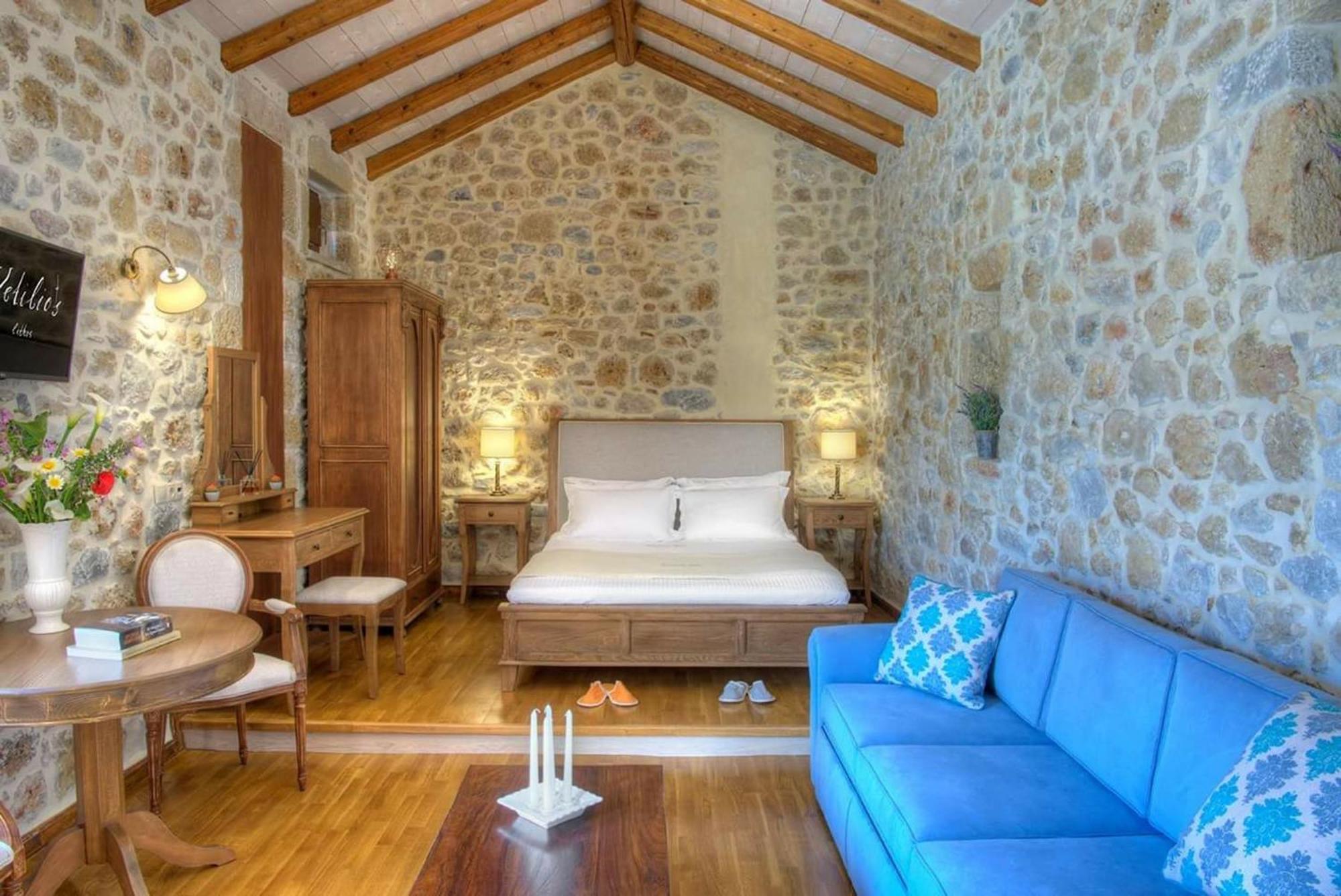 Korona Boutique Hotel Ítilo Kültér fotó